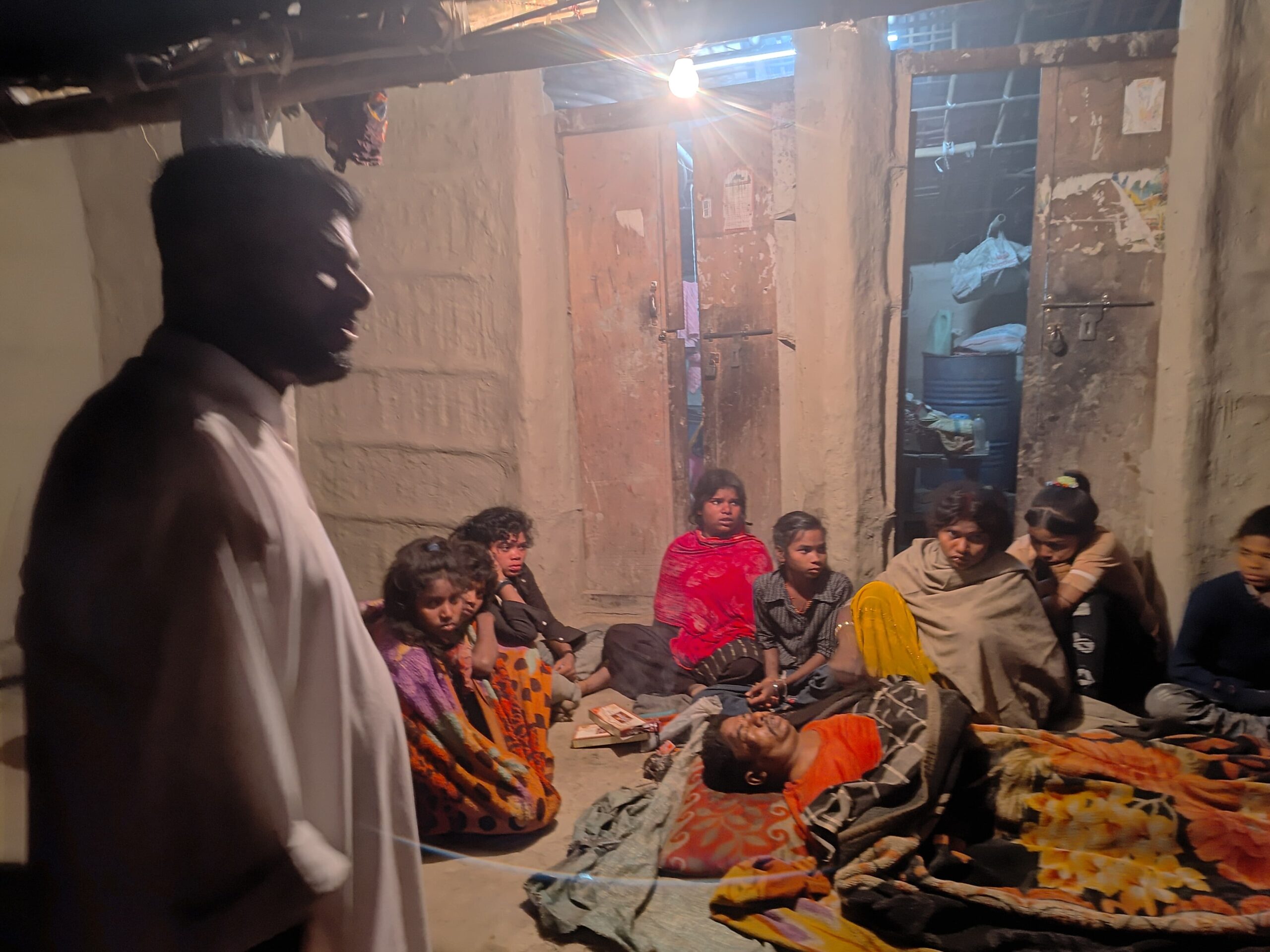 उदाकिशुनगंज में सड़क हादसे में युवक की मौत